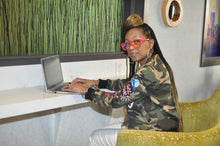 Load image into Gallery viewer, Camoflauge Jacket
